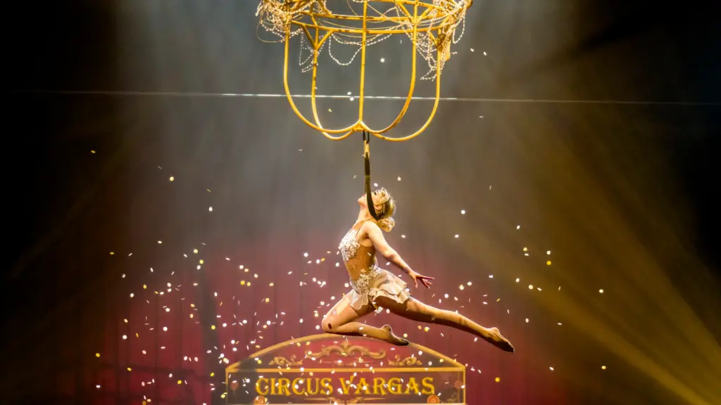 Aerial acrobat Graciella Arata Quiroga performs during Circus Vargasâ 2026...