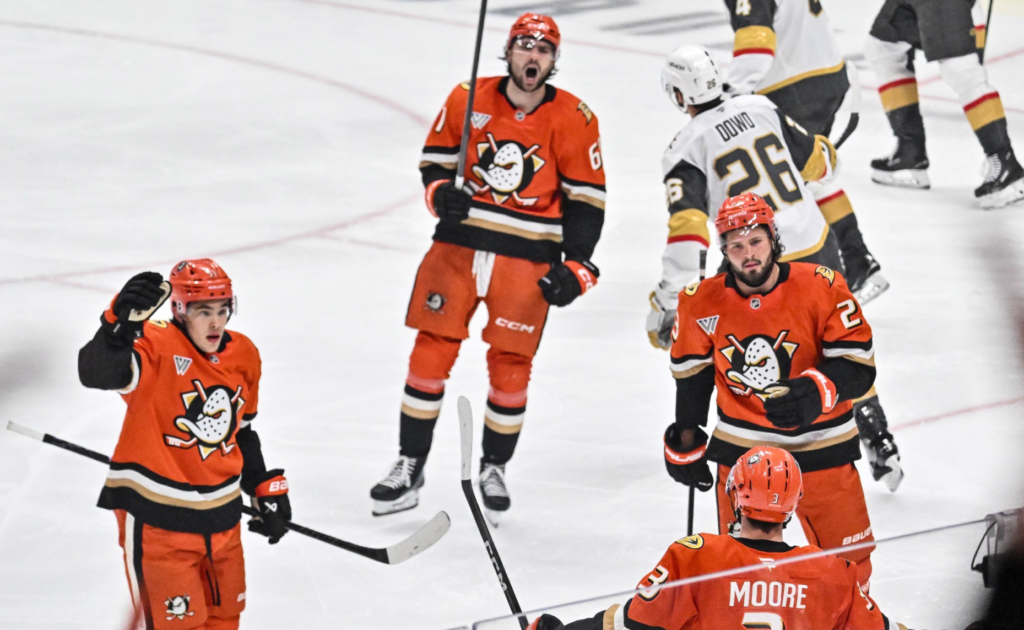 The Ducksâ celebrate a goal by Ducksâ Ian Moore against...