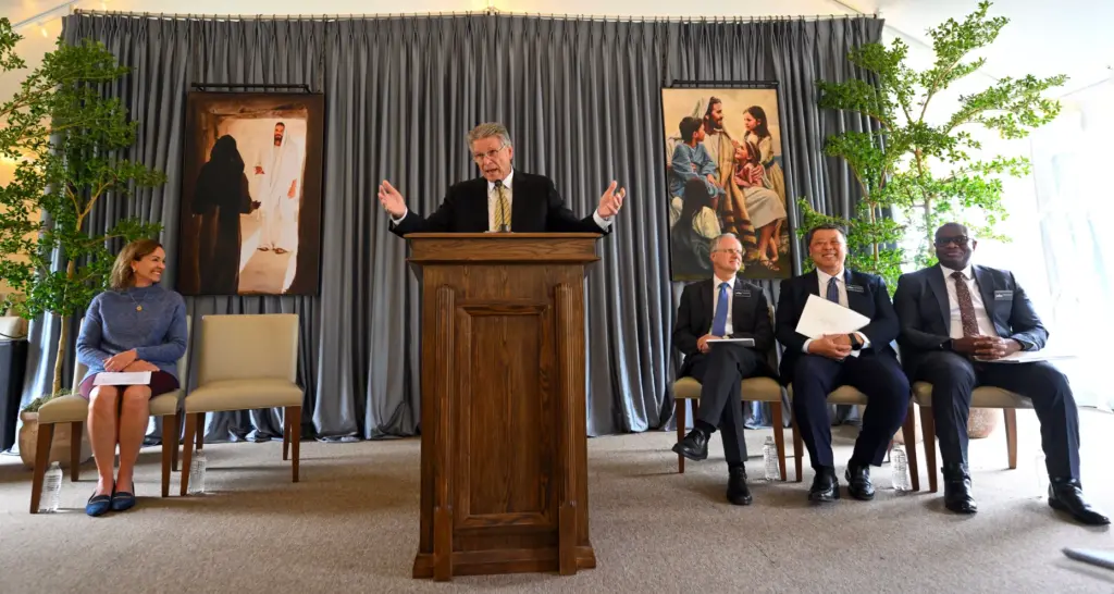 Chuck Henry leads a briefing before the open house for...