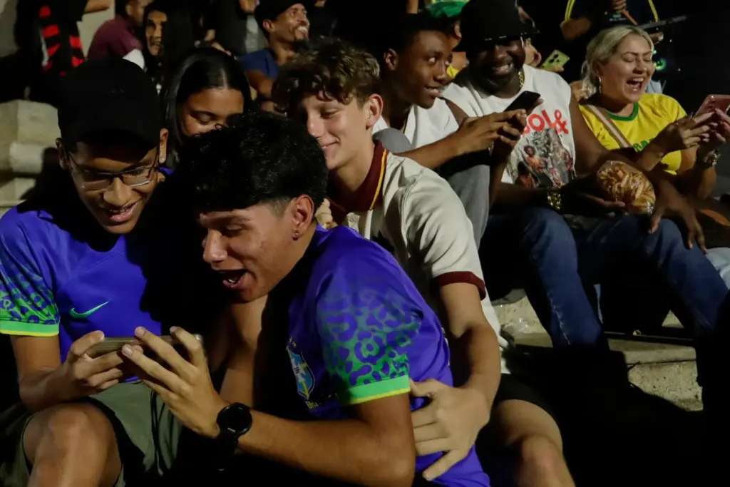 Fans celebrate Neymar’s inclusion in Brazil’s squad for the 2026...