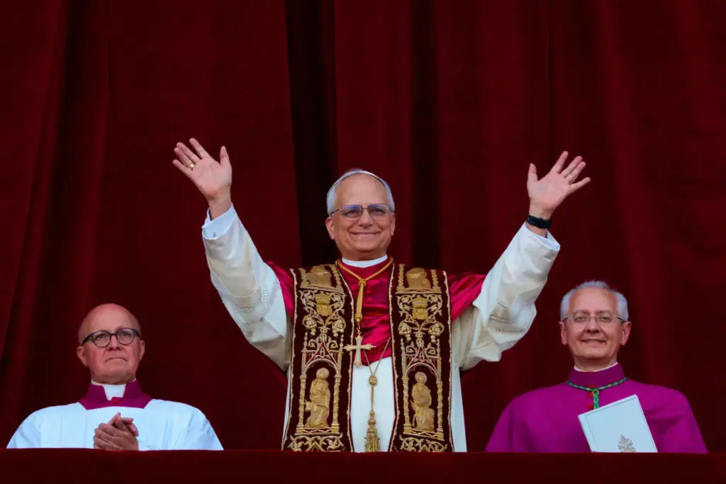 Pope Leo XIV appears at the balcony