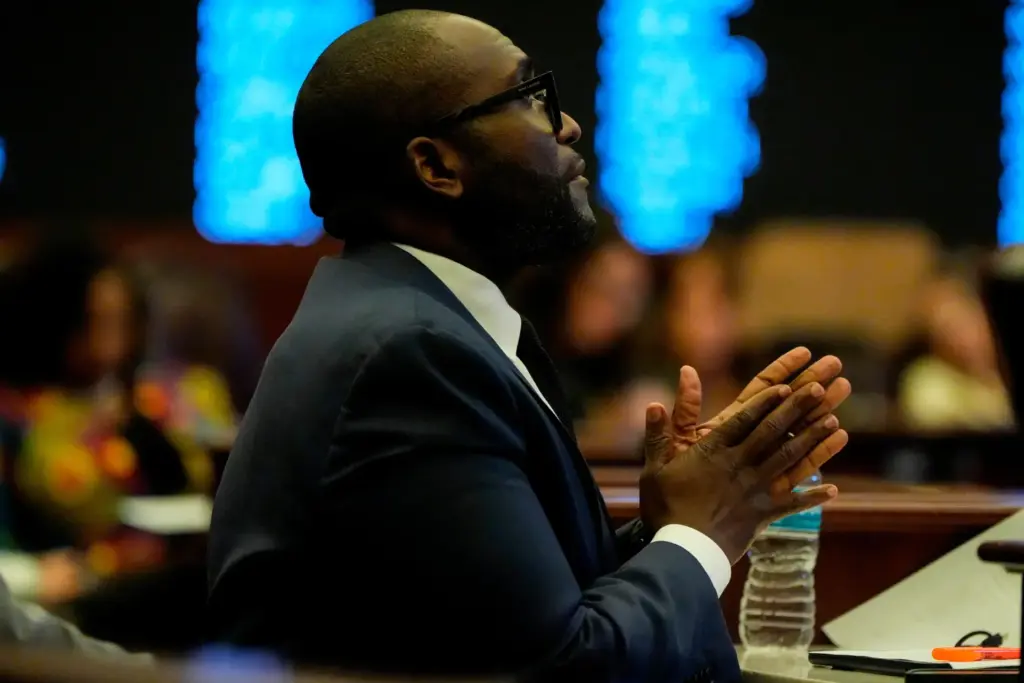 Sen. Shevrin Jones listens to debate on SB 8-D, a redistricting bill.