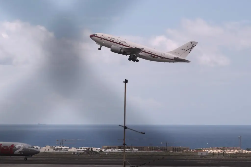A Spanish government plane takes off with passengers from the...
