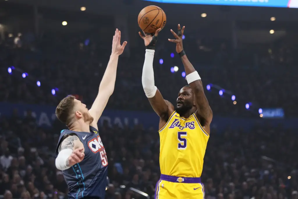 Los Angeles Lakers’ Deandre Ayton (5) shoots over Oklahoma City...