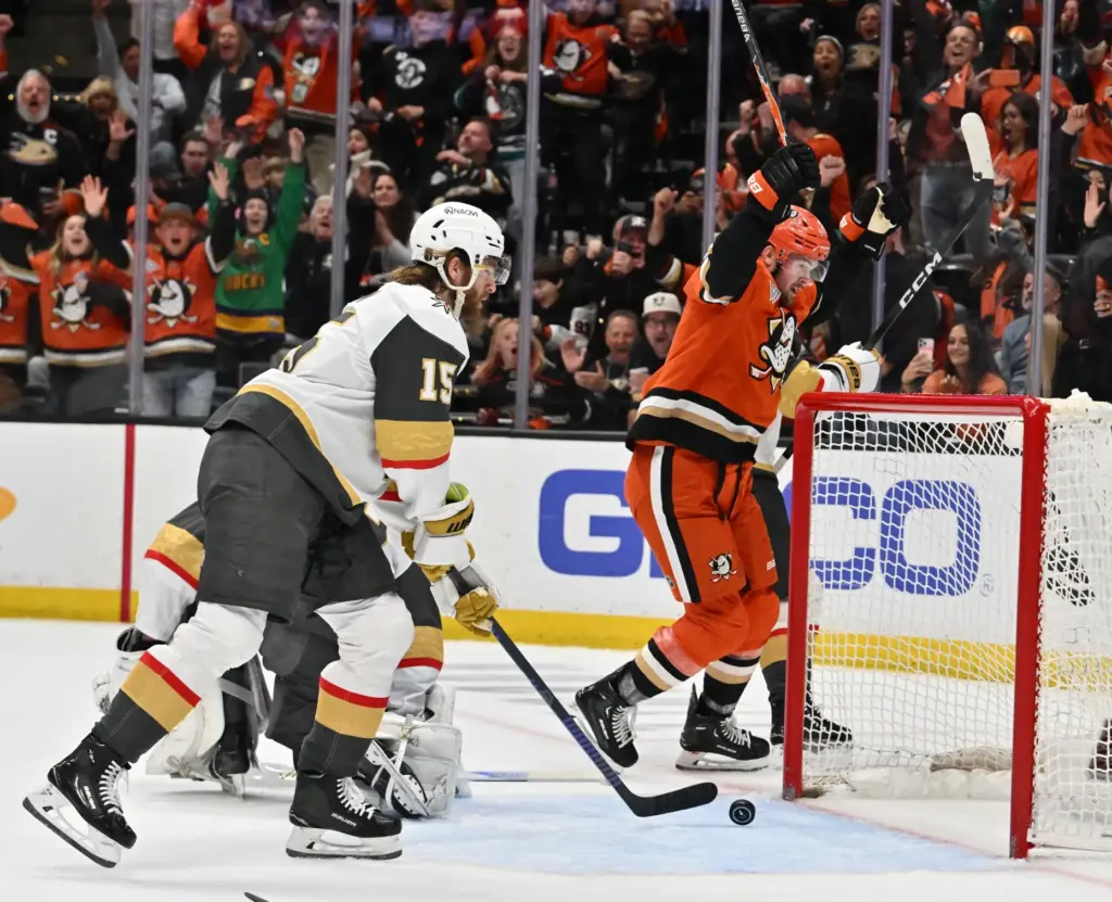 The Ducksâ Ross Johnston (44) reacts after the Ducks score...