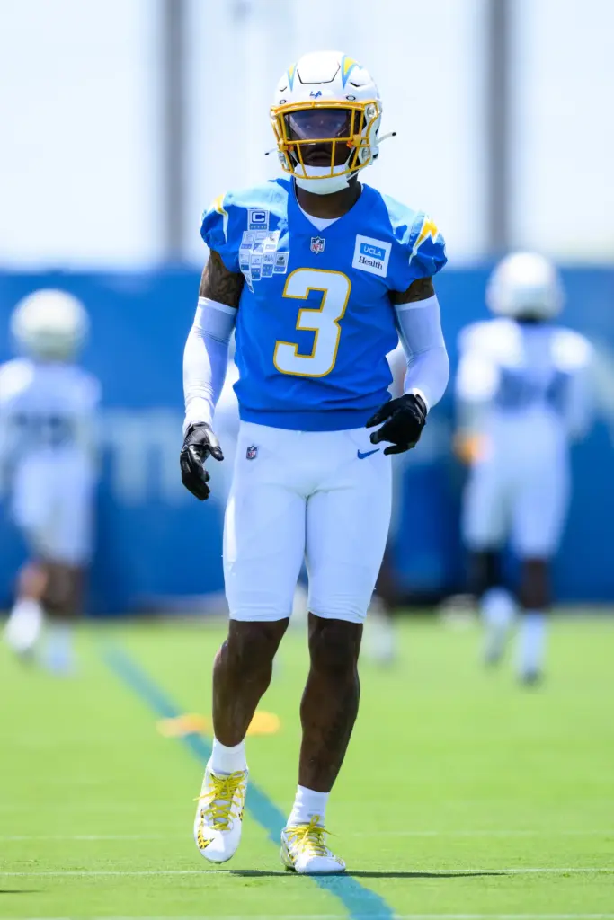 Chargers safety Derwin James Jr. warms up during the team’s...