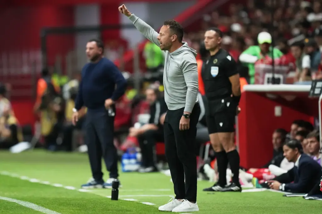 LAFC coach Marc Dos Santos gives instructions from the sideline...