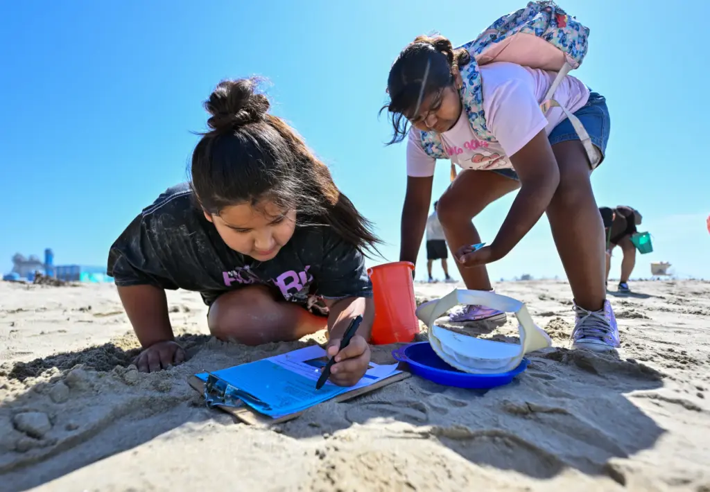 Marylou Plaego, left and Ximena Oliva, from Eisenhower Elementary School,...