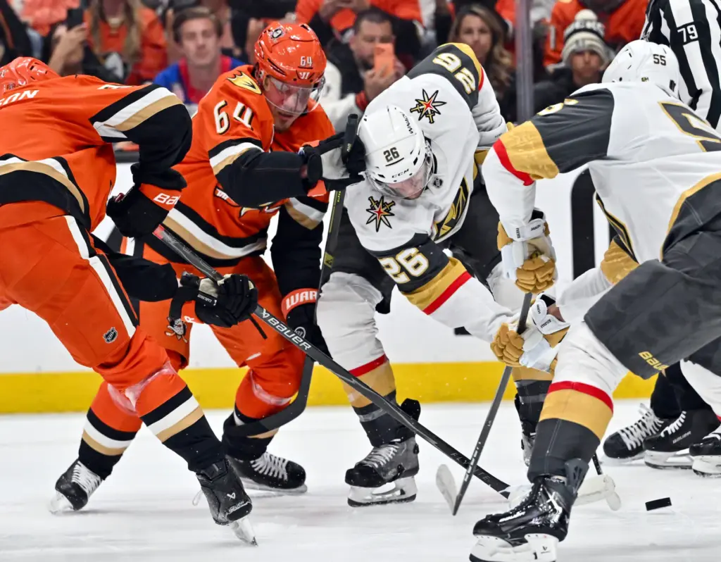 The Ducksâ Mikael Granlund (64) and Vegas Golden Knightsâ Nic...
