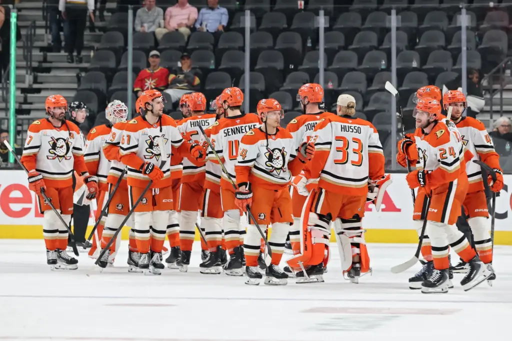 Ducks players celebrate after their 3-1 victory over the Vegas...