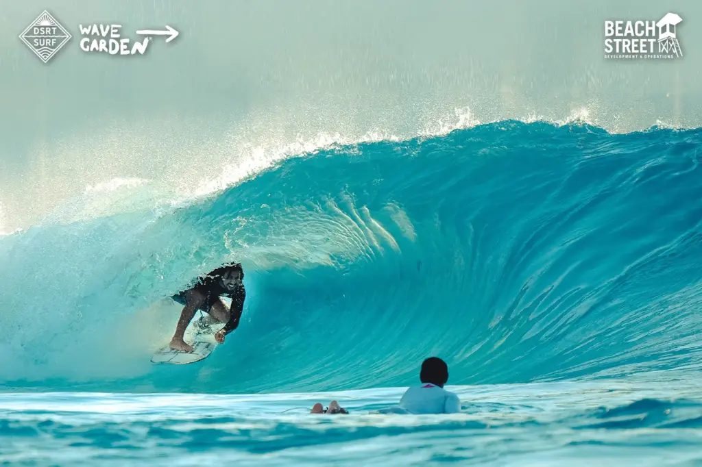 The Wavegarden Cove technology that will power DSRT Surf can...