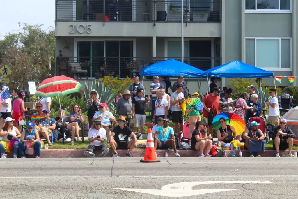 Spectators along Ocean Boulevard at the 43rd annual Long Beach...