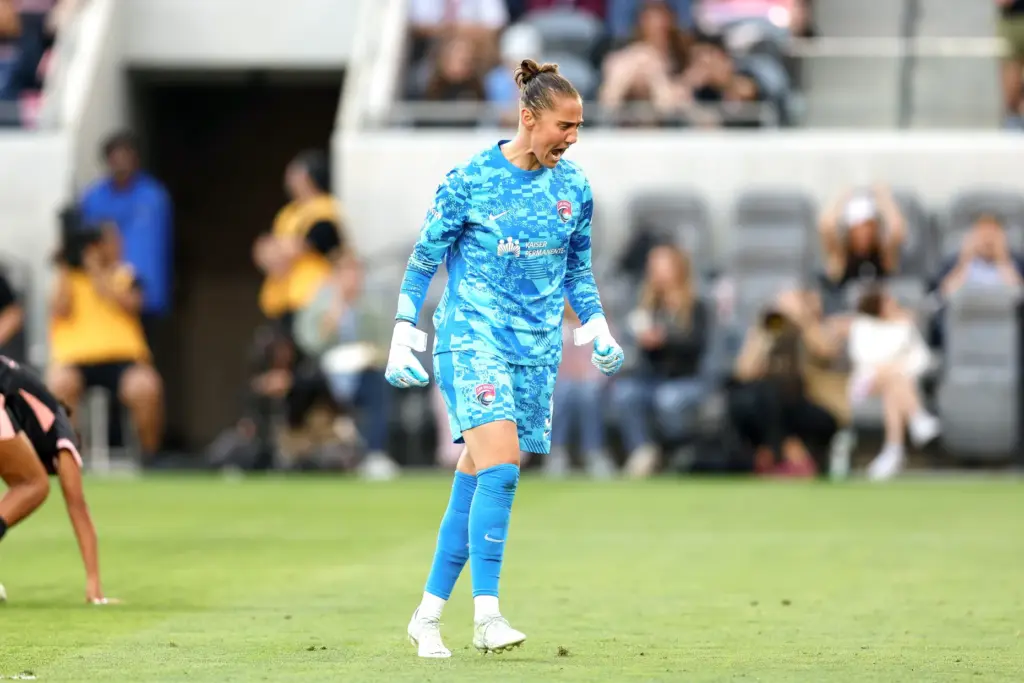 San Diego Wave FC goalkeeper DiDi Haracic reacts after making...