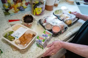 OC Board of Supervisors extend contracts with Meals on Wheels OC, Age Well Senior