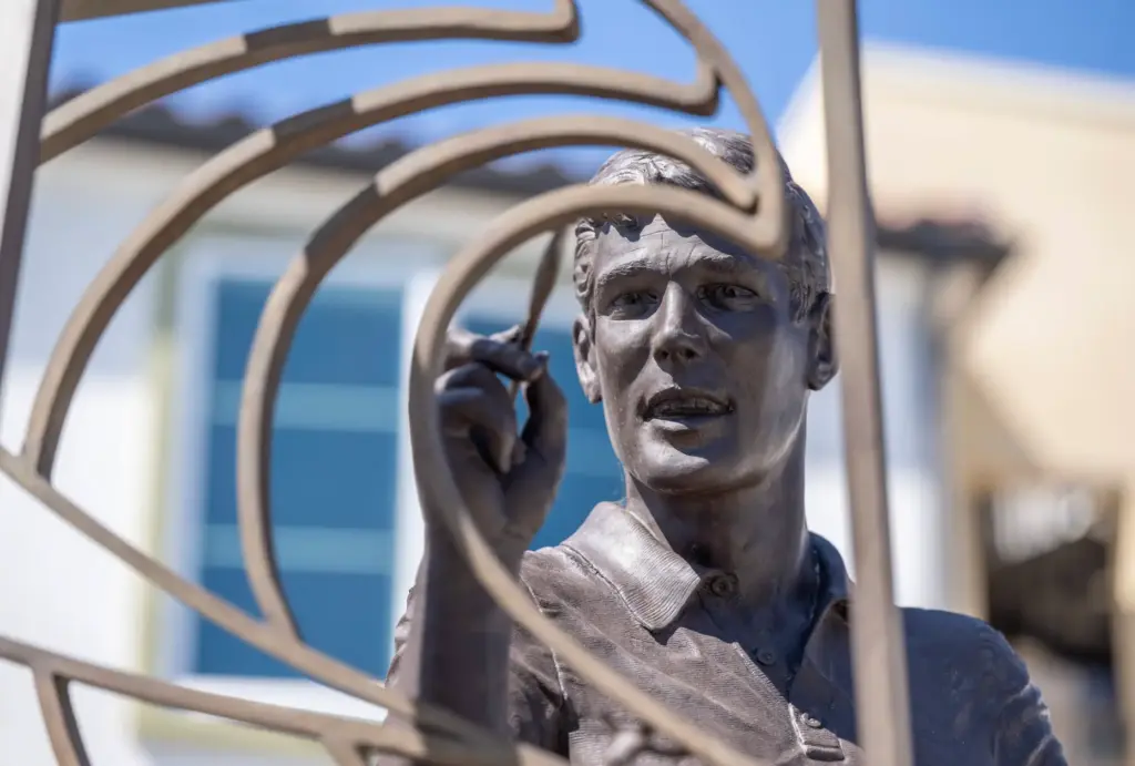 A John Severson Statue by artist Bill Limebrook is a...