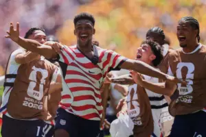 World Cup: U.S. blanks Australia to reach knockout round