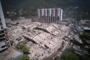 Desperation mounts in Venezuela as the earthquake death toll rises to 1,430