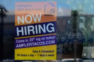 US jobless aid filings rise to 229,000 last week, remain historically low despite Iran war headwinds