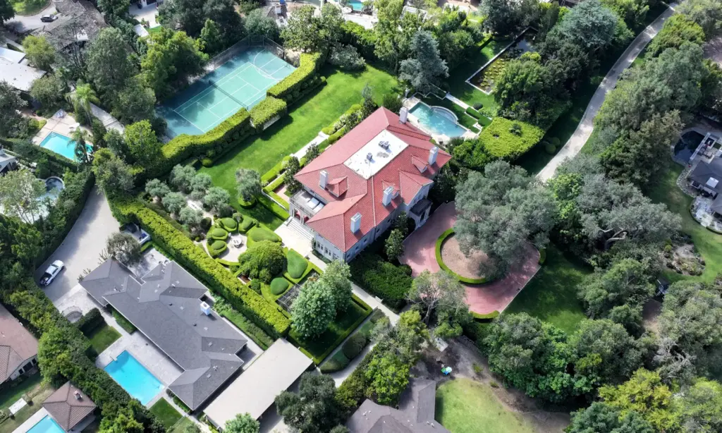 Arden Villa and a guest house with its own address...