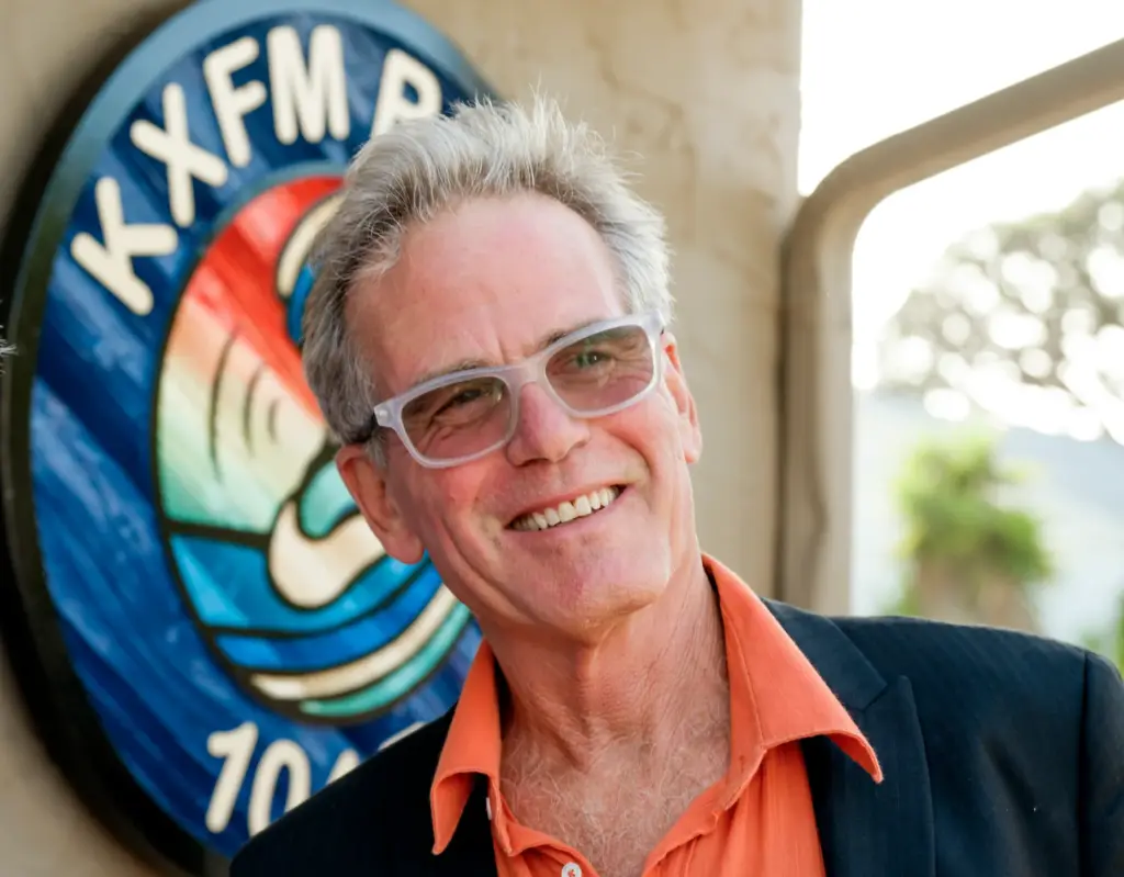 Billy Fried at a ribbon-cutting celebration for KXFM 104.7 radioâs...