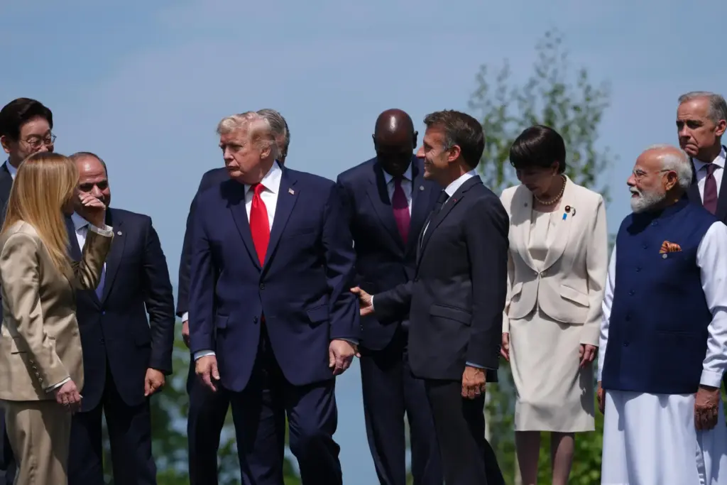 G7 leaders prepare for a group photo.