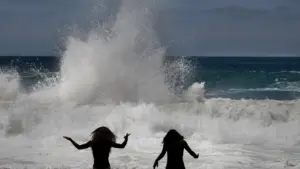 Warnings extended for dangerous coastal conditions at Southern California beaches