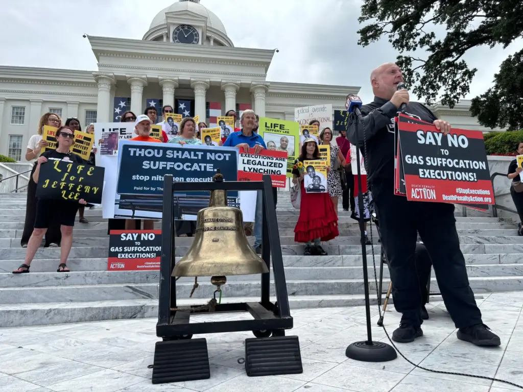 Abraham Bonowitz, of the group Death Penalty Action, leads a demonstration outside the Alabama Capitol.