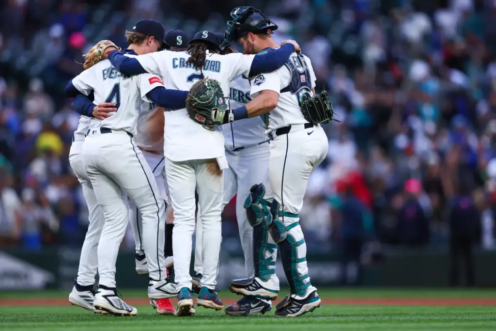 Seattle Mariners players celebrate after their 6-2 victory over the...