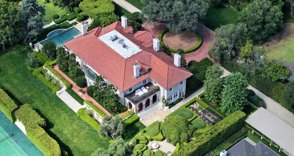 Arden Villa and a guest house with its own address...