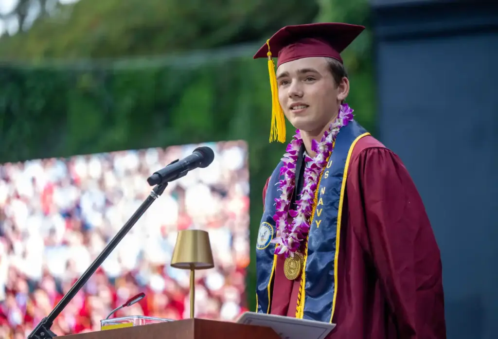 Zachary Menter delivers the valedictorian address during the Laguna Beach...