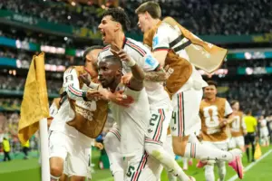 Mexico beats Czech Republic 3-0 to win all 3 World Cup group-stage matches for 1st time