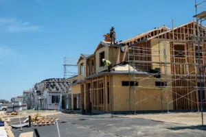 Housing starts drop to weakest pace since 2020