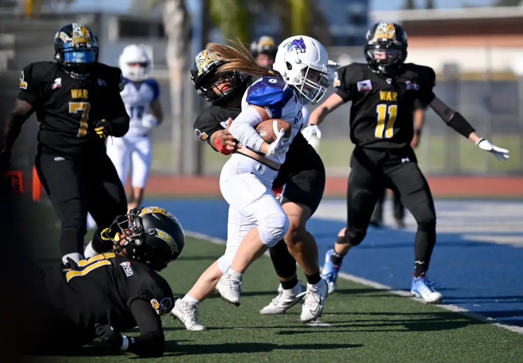 The Salt Lake Wildcatsâ Sam Gordon carries for a touchdown...