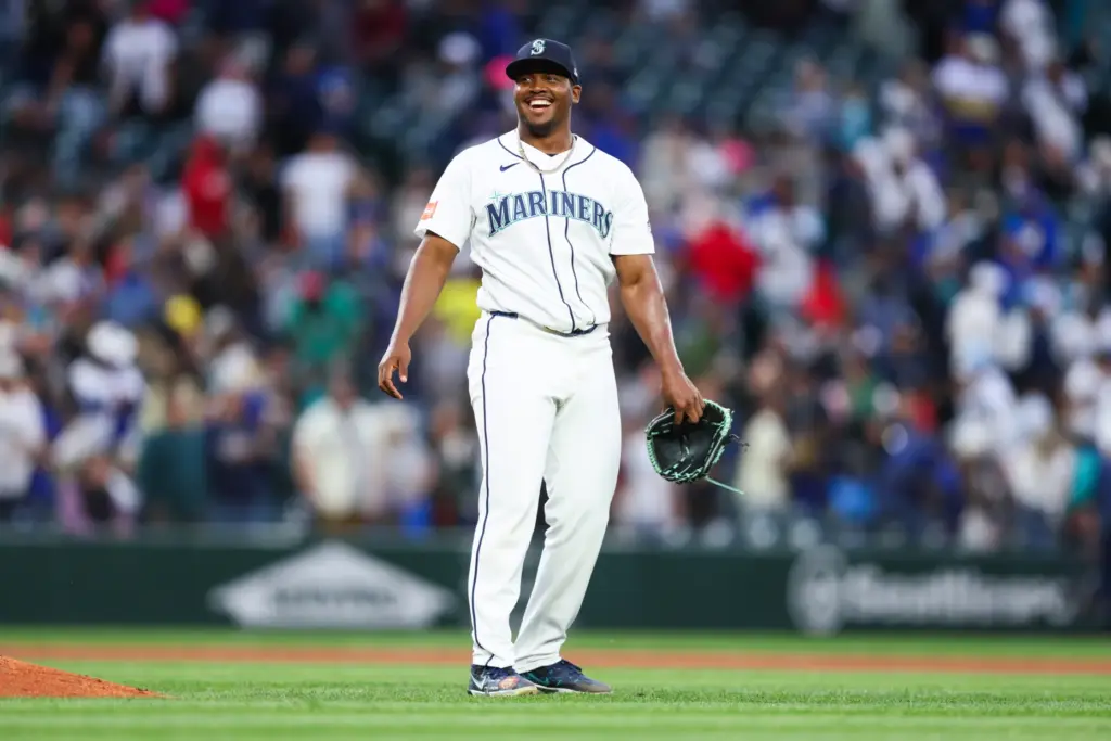 Seattle Mariners relief pitcher JosÃ© A. Ferrer celebrates after the...