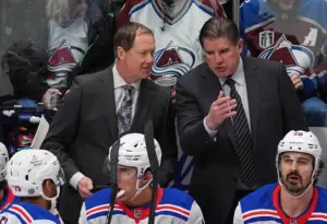 Kings bringing in Phil Housley as assistant coach
