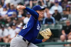 Dodgers done in by 6-run inning as White Sox take series