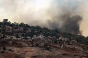 3 firefighters killed, nearly 40,000 acres consumed as wildfires scorch western Colorado