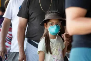 Clinic, county bring free care to hundreds of blue-collar residents in smoke-steeped Boyle Heights