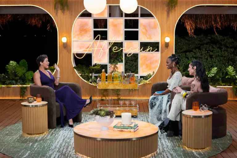 Sol Dean is interviewed by Ciara Miller and Tefi Pessoa...