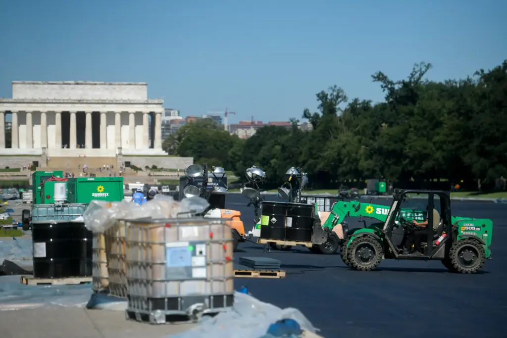 Work continues on the Lincoln Memorial Reflecting Pool, which is...