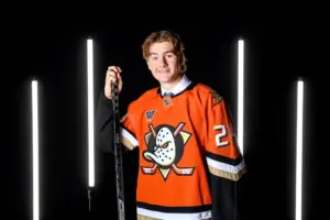 Ducks prospect Maxim Massé wins prestigious Canadian junior hockey award