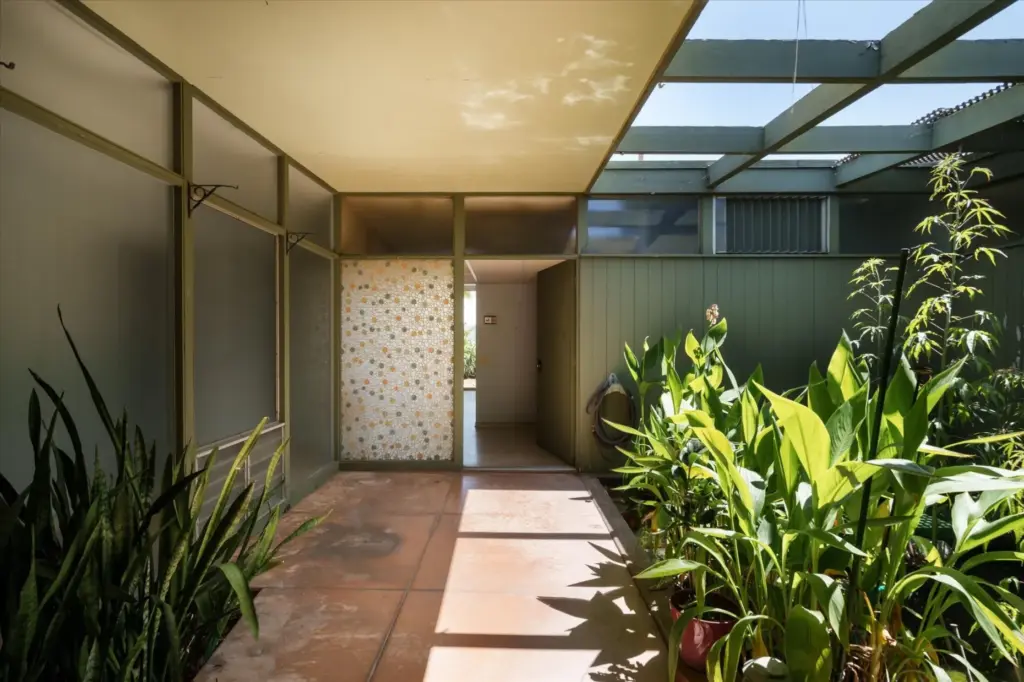The entry courtyard. (Photo by David Fitzgerald for Sothebyâs International...