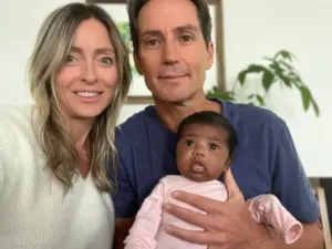 Florida couple in embryo mix-up case reach custody agreement