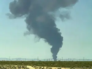 B-52 on test flight plunged at nearly a mile a minute before crashing, killing 8