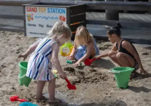 Sand toy boxes popping up at OC beaches, with latest added in San Clemente