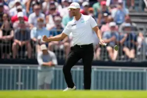U.S. Open: Wyndham Clark builds 4-shot lead with 36-hole Shinnecock record