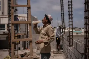 Mexico, Italy and others see up to two more months of heat stress than in the 1970s, study says