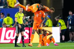 Amad Diallo lifts Ivory Coast past Ecuador in World Cup return