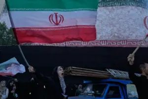 Iran and US reach a tentative deal to end the war and open Strait of Hormuz but challenges remain