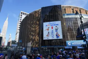 Concertgoer falls to death at Madison Square Garden show by jam band Goose